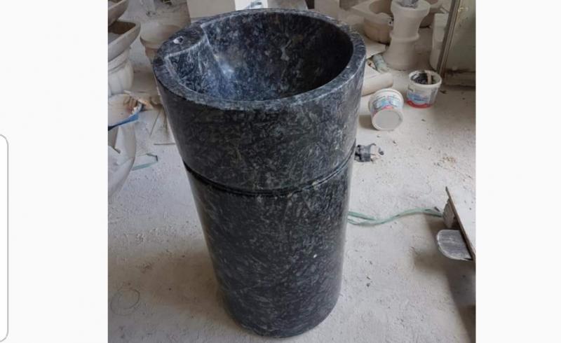 Boru Siyah Mermer Dikey Lavabo