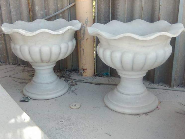 Kavun Dilimli Ayaklı Beyaz Saksı