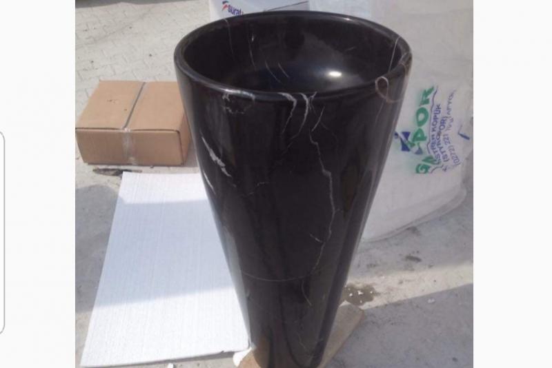 Tek Parça Siyah Mermer Dikey Lavabo