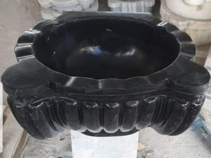 İşlemeli Fırfırlı Elips Toros Siyahi Mermer Kurna
